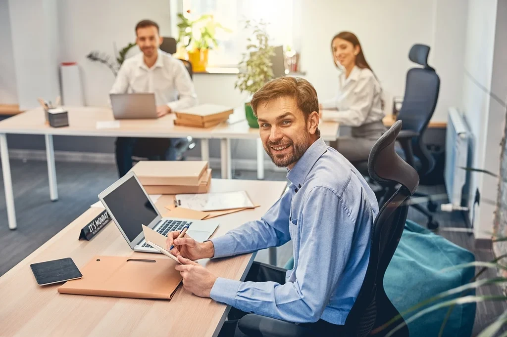 Professionals Enjoying A Positive And Fulfilling Work Environment
