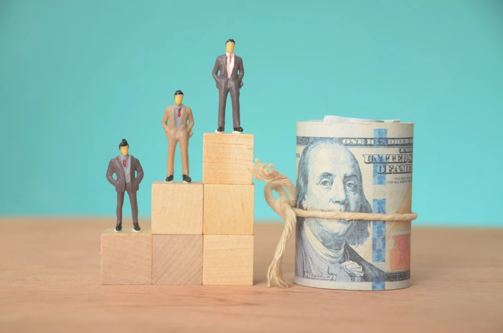 Symbolic Image Of Supervisor Vs Manager Pursuing Career And Salary Advancement